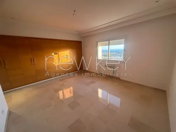 Appartement S3 avec terrasse vue dégagée à vendre aux Jardins de Carthage - 3