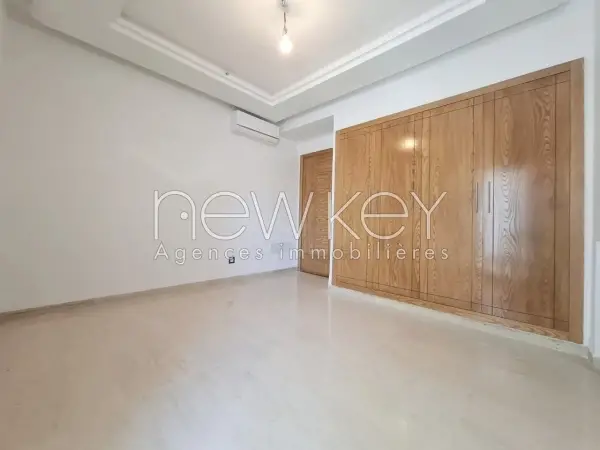 Un Appartement S+2 Neuf à louer à La Soukra - 4
