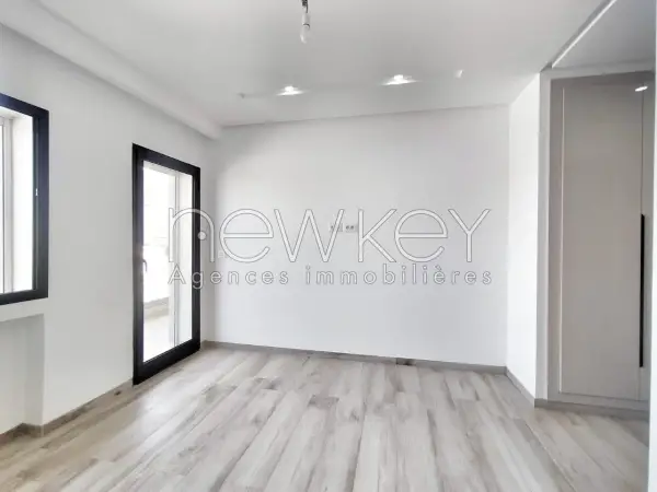 Appartement S2 neuf avec suite à louer aux Jardins de Carthage - 4