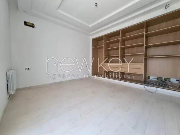 Une Villa en cours de finition S+3 à vendre à La Soukra - 4