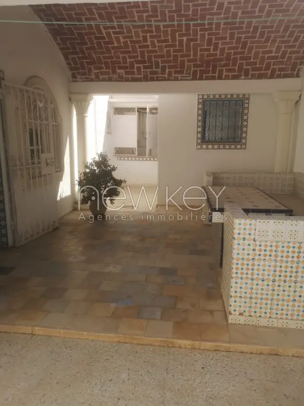 Un coquet s+2 meublé de plain pied avec jardin à La Marsa - 5