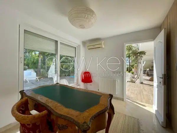 Un rdc de villa S+3 meublé à Gammarth - 4