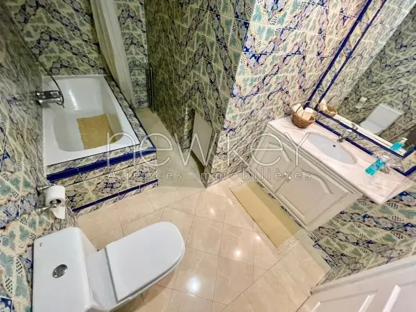 Un rdc de villa S+3 meublé à Gammarth - 10