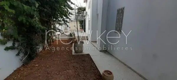 Duplex S+3 avec jardin a la Marsa - 11