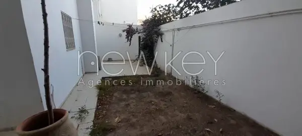 Duplex S+3 avec jardin a la Marsa - 9