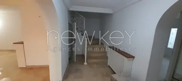 Duplex S+3 avec jardin a la Marsa - 4