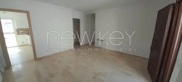 Etage de villa S+3 a la Marsa - 2