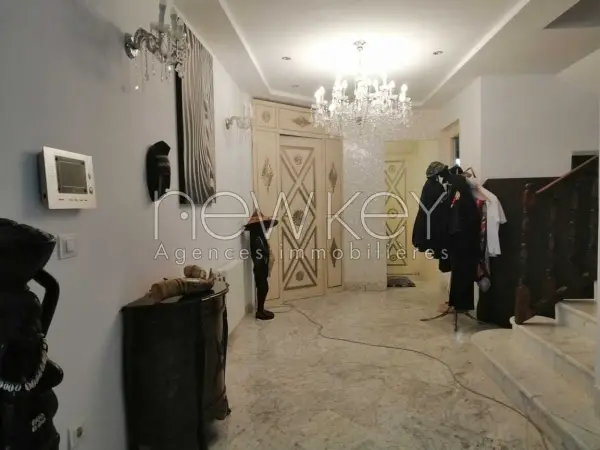 Villa s+5 à la Marsa - 5