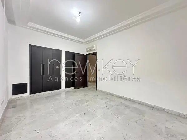Appartement S+3 à louer au lac 2 - 2