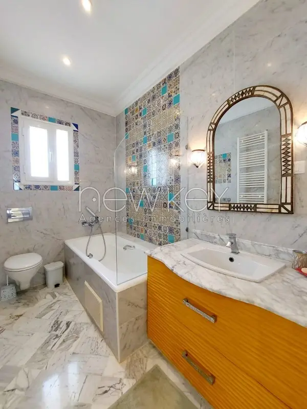 Magnifique ètage de villa S+3 meublé à sidi bou said - 8
