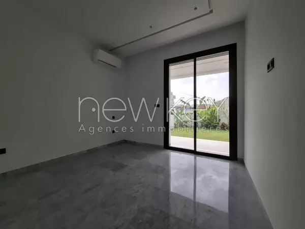 Un Appartement neuf S+2 à vendre à La Nouvelle Soukra - 1
