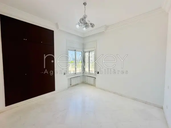 Appartement S+4 à louer aux berges du lac 1 - 3