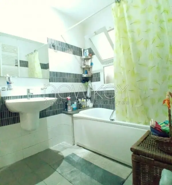Un Appartement S+4 avec jardin à vendre à L'Aouina - 8