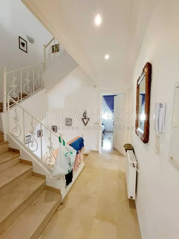 Triplex s+3 à la Marsa - 2