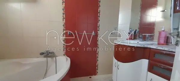 Duplex S+3 à la Marsa - 10
