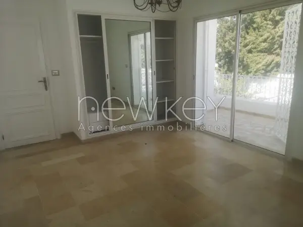 VIlla S+3 au coeur de La Marsa - 2