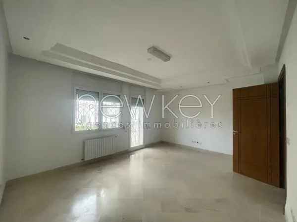 Etage de villa s+3 à louer au lac 2 - 1