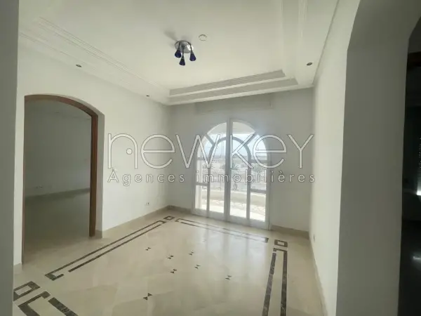 Etage de villa s+3 à louer au lac 2 - 2