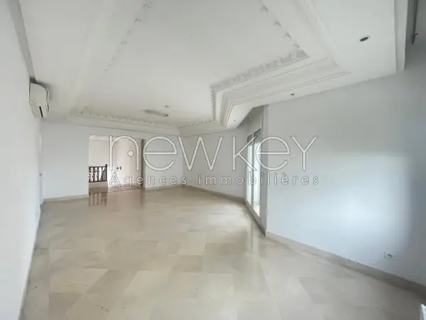 Etage de villa s+3 à louer au lac 2 - 3