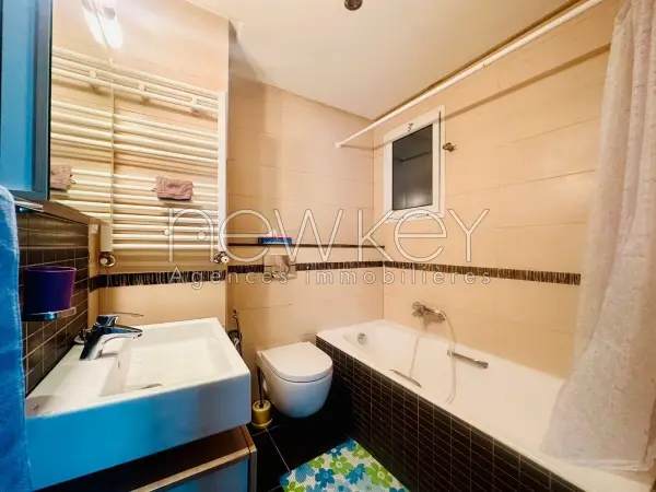 Un Appartement S+1 à vendre près du Parc à La Soukra - 3