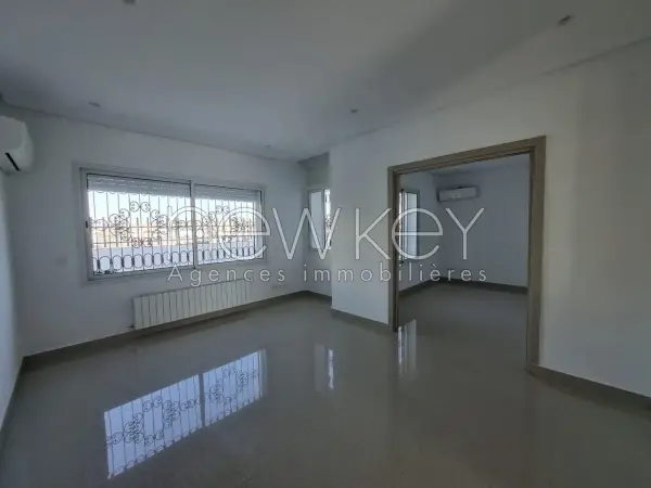 Duplex s+4 à La Marsa - 11