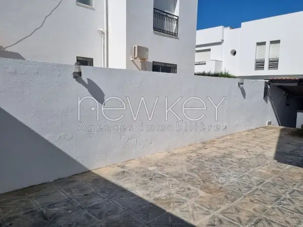 Duplex s+4 à La Marsa - 1