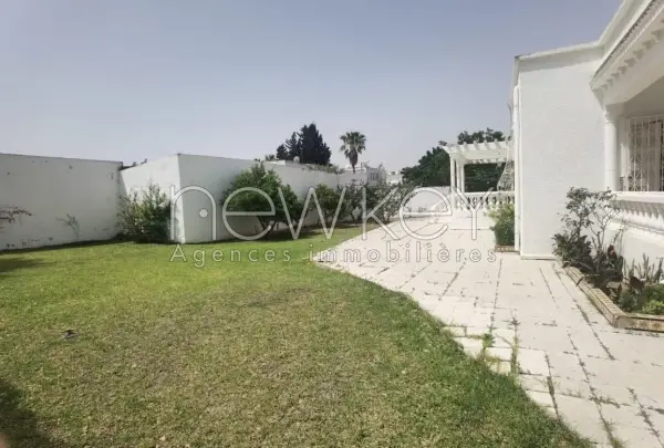 villa de 240m² sur un terrain de 1050m² - 2