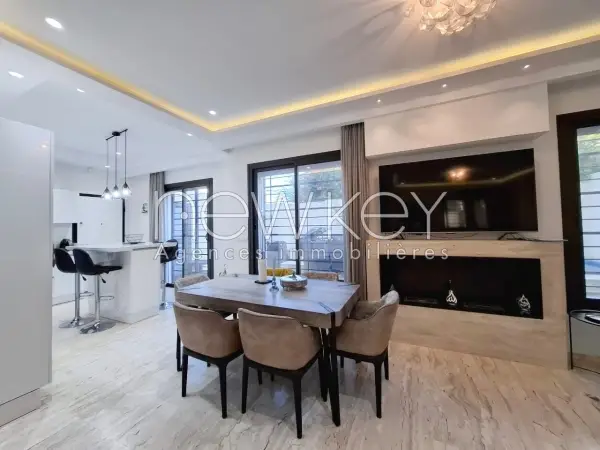 Une Coquette Villa S+4 avec piscine à vendre à La Soukra - 5