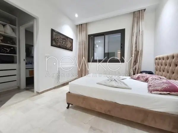 Une Coquette Villa S+4 avec piscine à vendre à La Soukra - 6