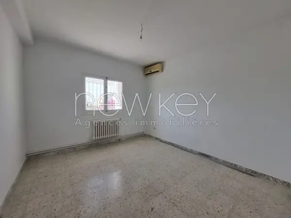 Villa s+4 avec piscine à la Marsa - 5