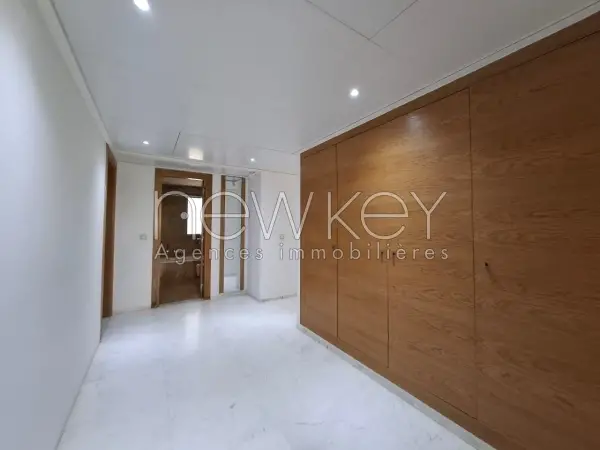 Un Appartement S+3 à vendre à La Soukra - 3