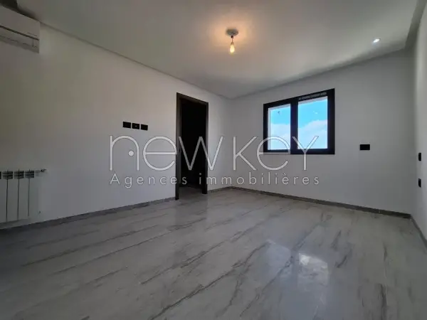 Appartement S+3 Neuf à vendre à La Soukra - 5