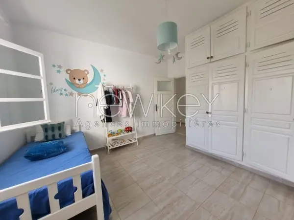 Etage de villa S+3 meublé à la Marsa - 5