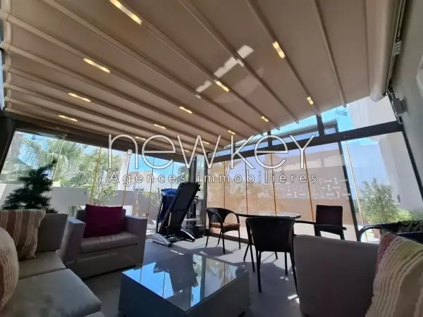 Une Belle Villa S+5 avec jardin à louer à L'Aouina - 2
