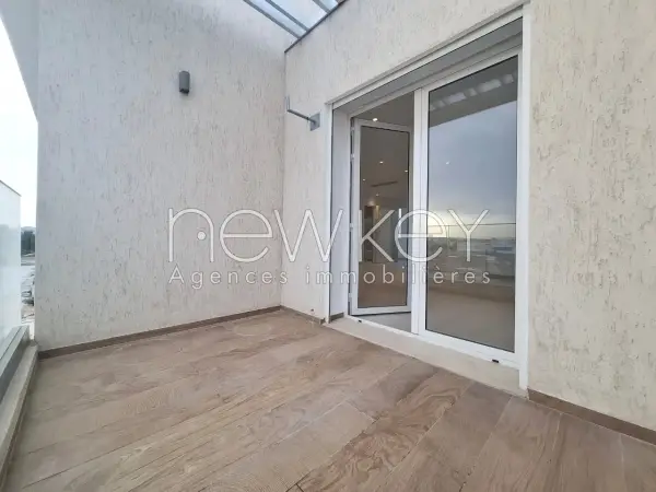Un Bel Appartement S+3 à louer à La Soukra - 2