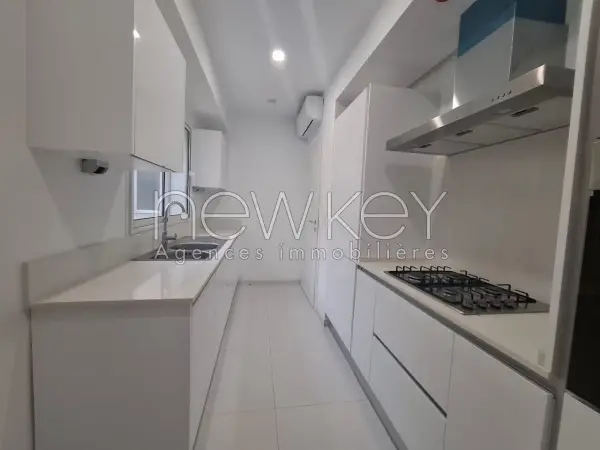 Un Appartement S+2 à louer à La Soukra - 2