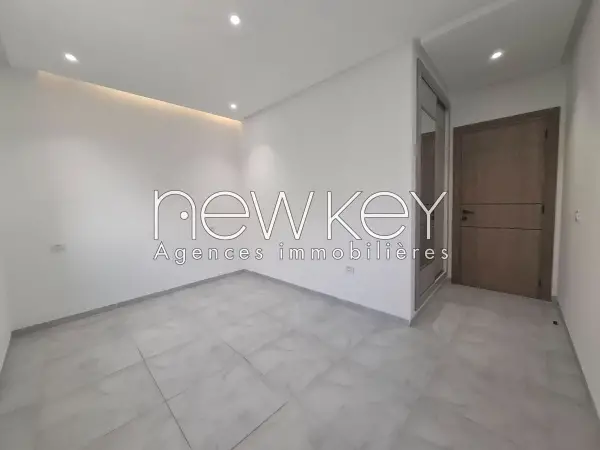 Un Appartement S+2 Neuf à louer à La Soukra - 1