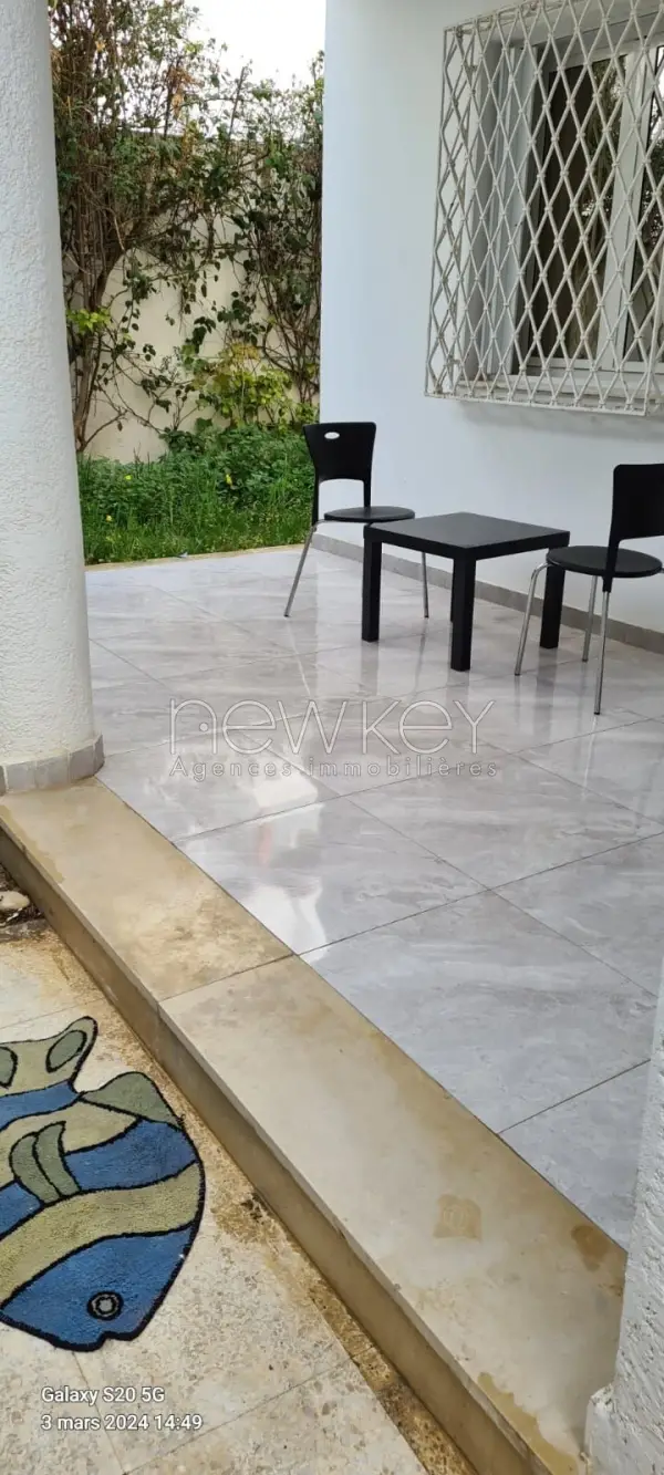 Une belle villa jumelée à louer S+3 à La Marsa - 3