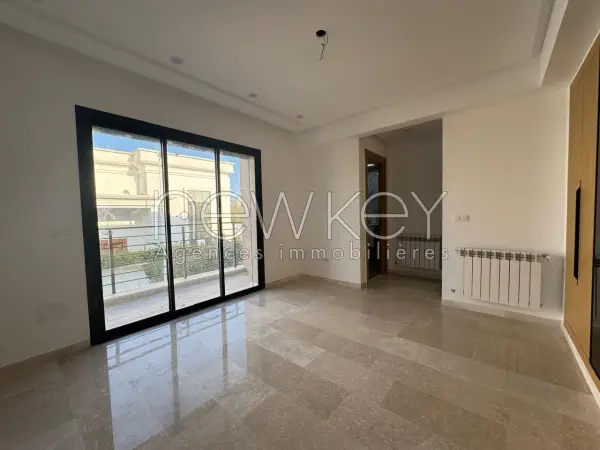 Joli Duplex s+4 à Gammarth - 25