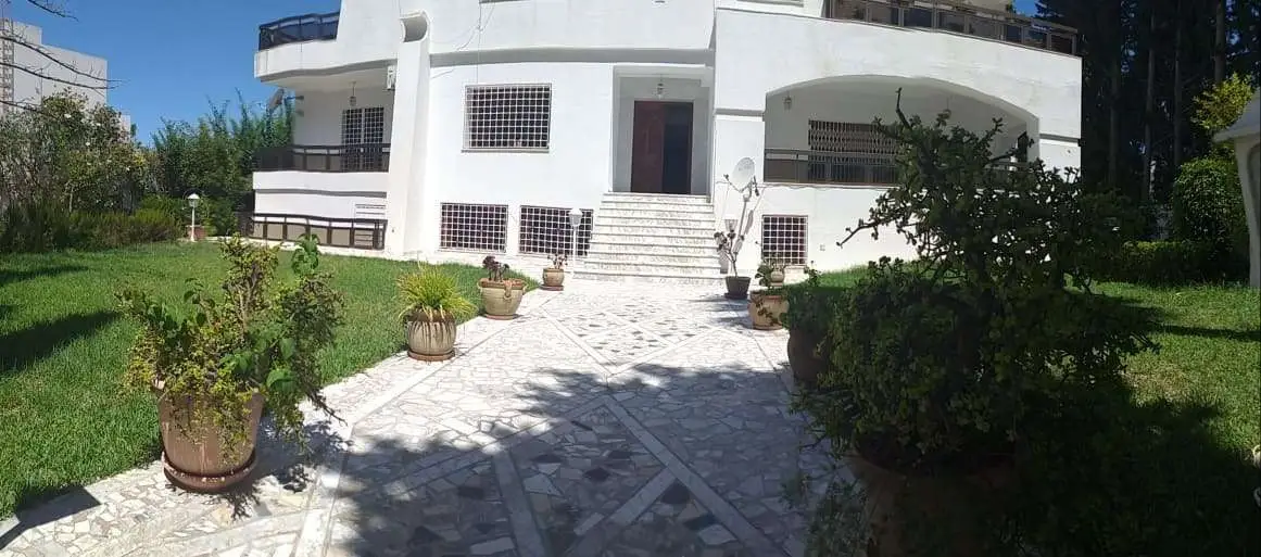 RDC de villa à la Marsa