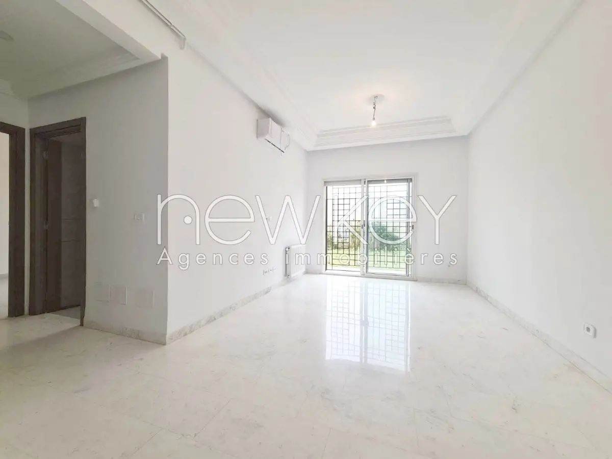 Appartement S1 avec jardin à vendre à La Soukra