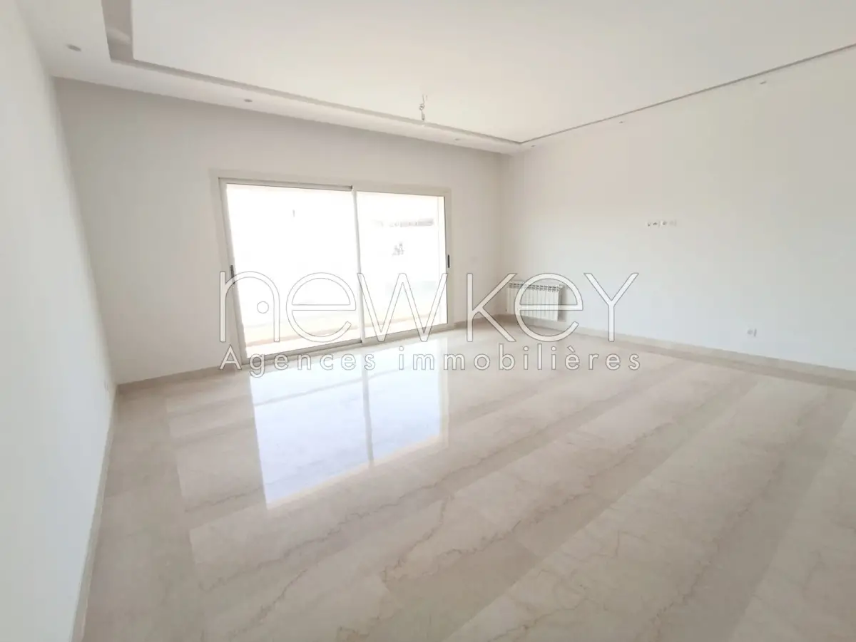 Appartement S3 neuf à louer aux berges du lac 2