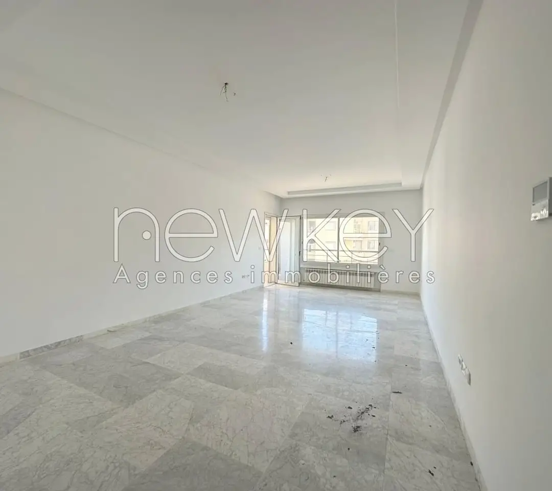 Un Spacieux Appartement S+3 à Louer à Ain Zaghouan Nord