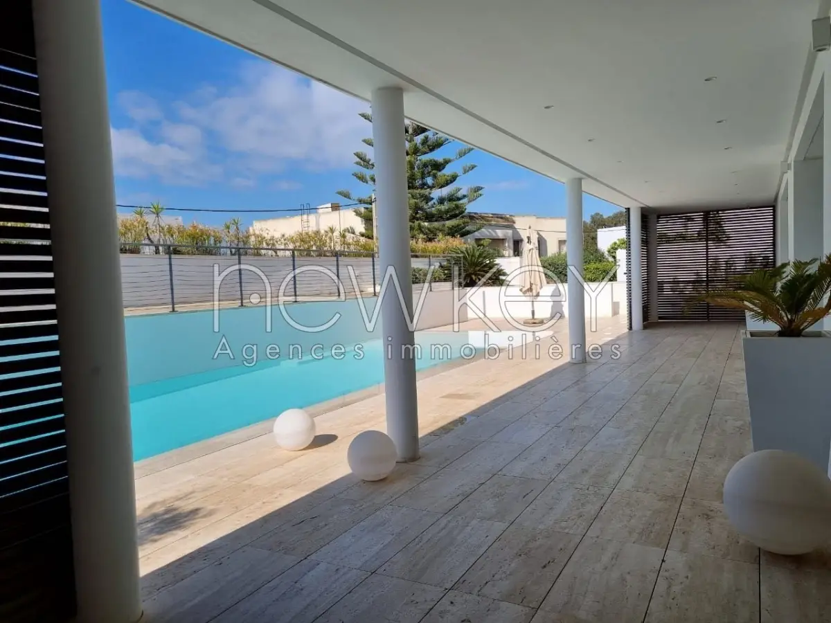 Superbe villa au Gammarth