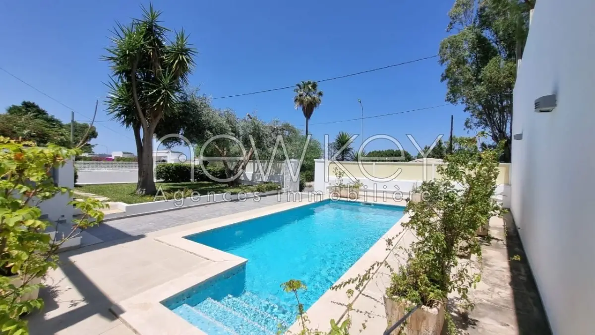 Villa S+6 à La Marsa vue Mer