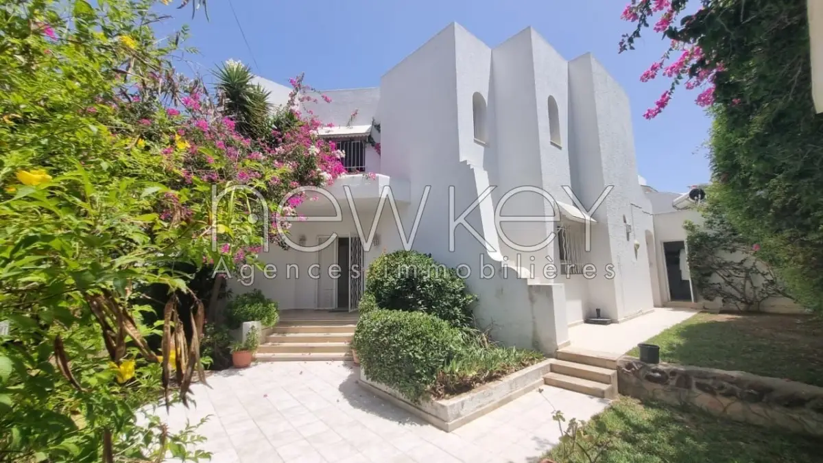 Villa s+3 à Gammarth