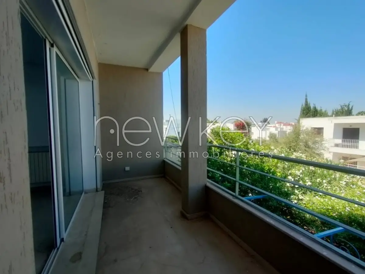 Un joli étage de villa S3 à la Marsa