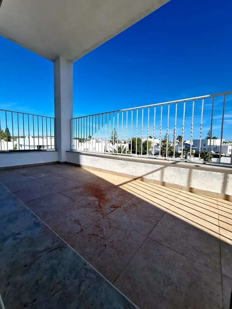 Etage de villa S 4 à la Marsa