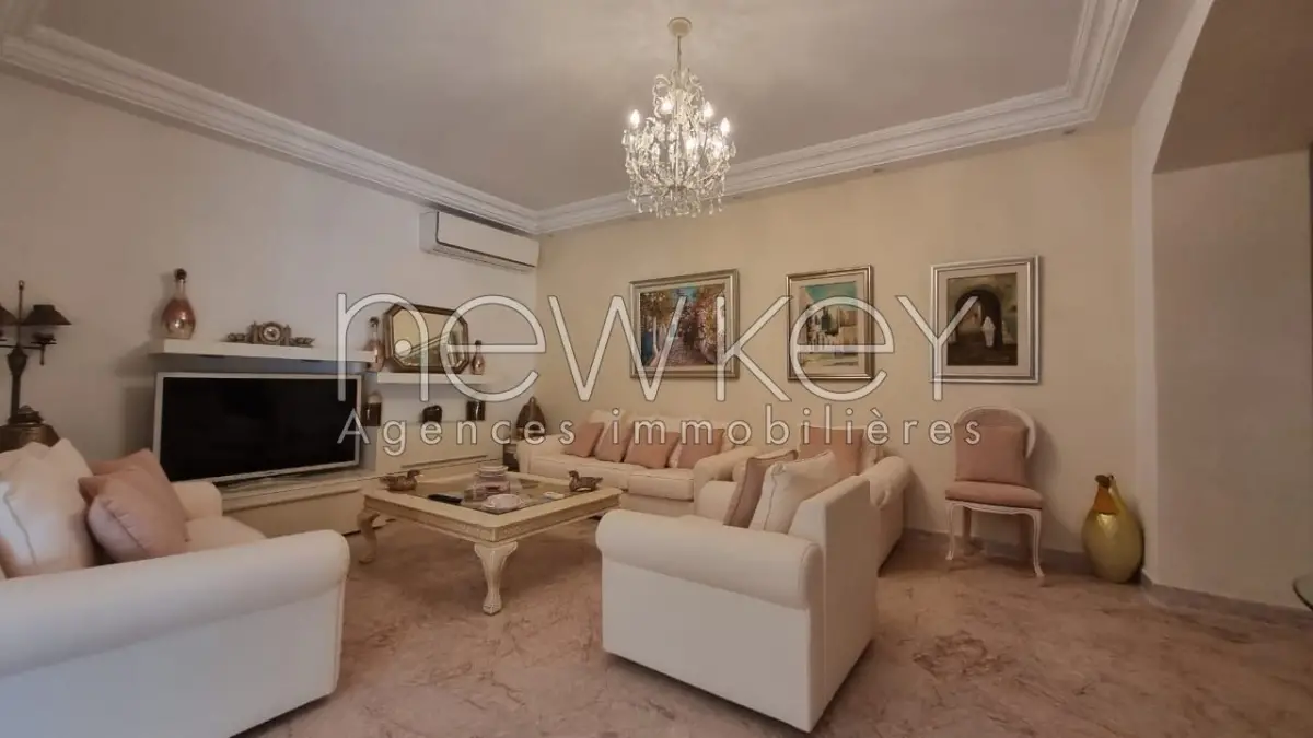 Villa s+3 meublée à Gammarth
