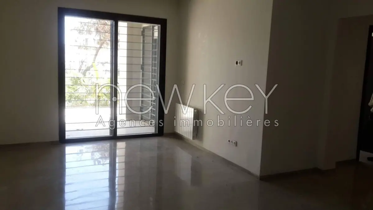 Bel appartement S+2 à la Marsa